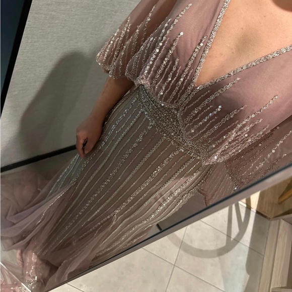 Beautiful lavendar dress 💖 - Picture 5 of 5